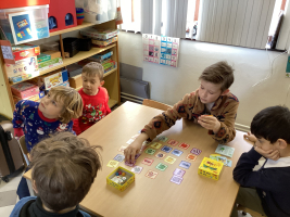 koekeloeren met het 6de leerjaar : gezelschapsspellen spelen